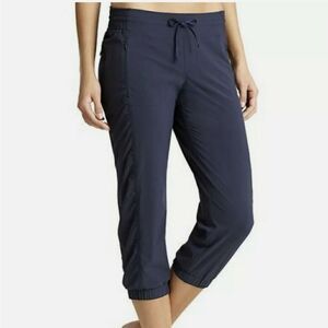 Athleta La Viva Capri Crop Pant Navy Blue Size 4